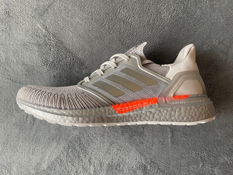 Adidas Ultraboost Prateado